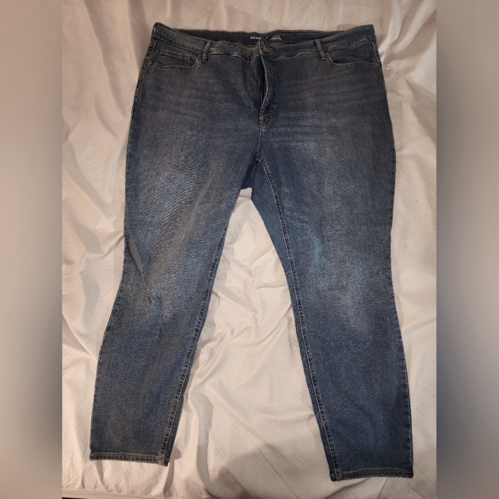 Old Navy Rockstar super skinny jeans size 26